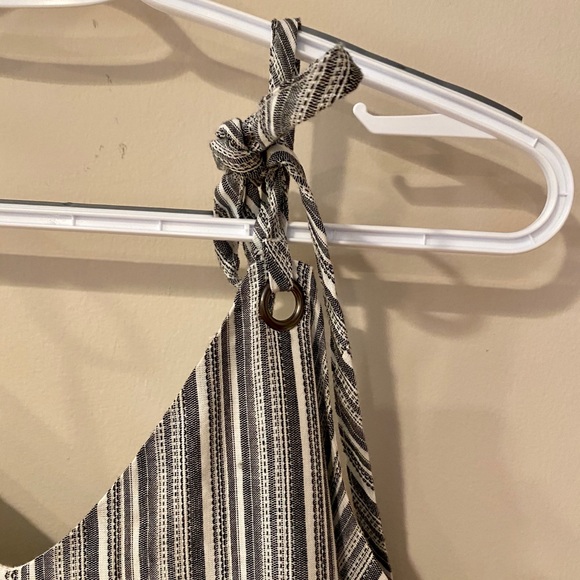 Doe & Rae Maxi Dress - Picture 5 of 6